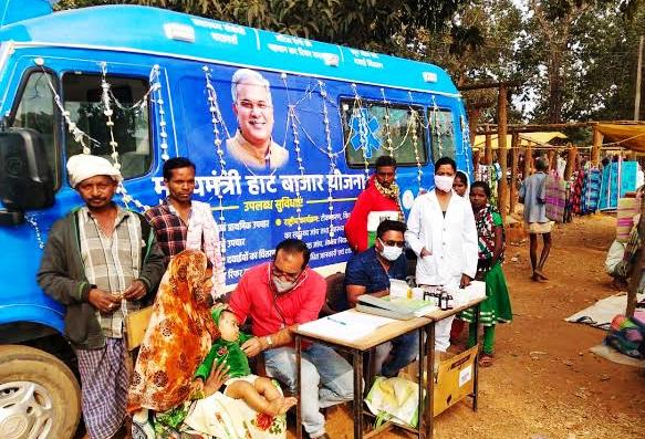 मुख्यमंत्री हाट-बाजार क्लिनिक योजना में गांवों व दूरस्थ अंचलों के 25 लाख से अधिक लोगों का निःशुल्क इलाज