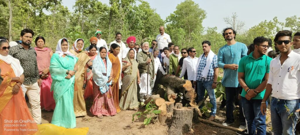 ग्रामीण एकजुट हों नहीं कटने देंगे एक भी वृक्ष,  गांव वालों के हर निर्णय के साथ खड़ी है कांग्रेस