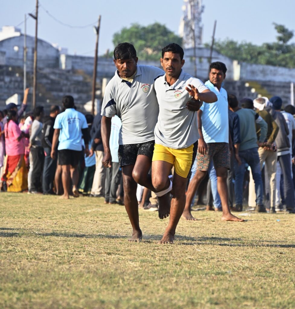 छत्तीसगढ़िया ओलंपिक: दुर्ग संभाग ने लंगड़ी दौड़ और सरगुजा संभाग ने रस्सा-कस्सी प्रतियोगिता में मारी बाजी