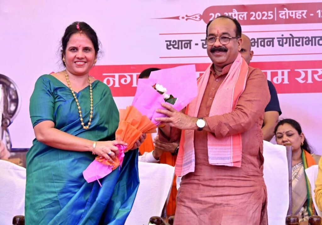उप मुख्यमंत्री श्री अरुण साव ने महतारी सिलाई केंद्र का किया शुभारंभ