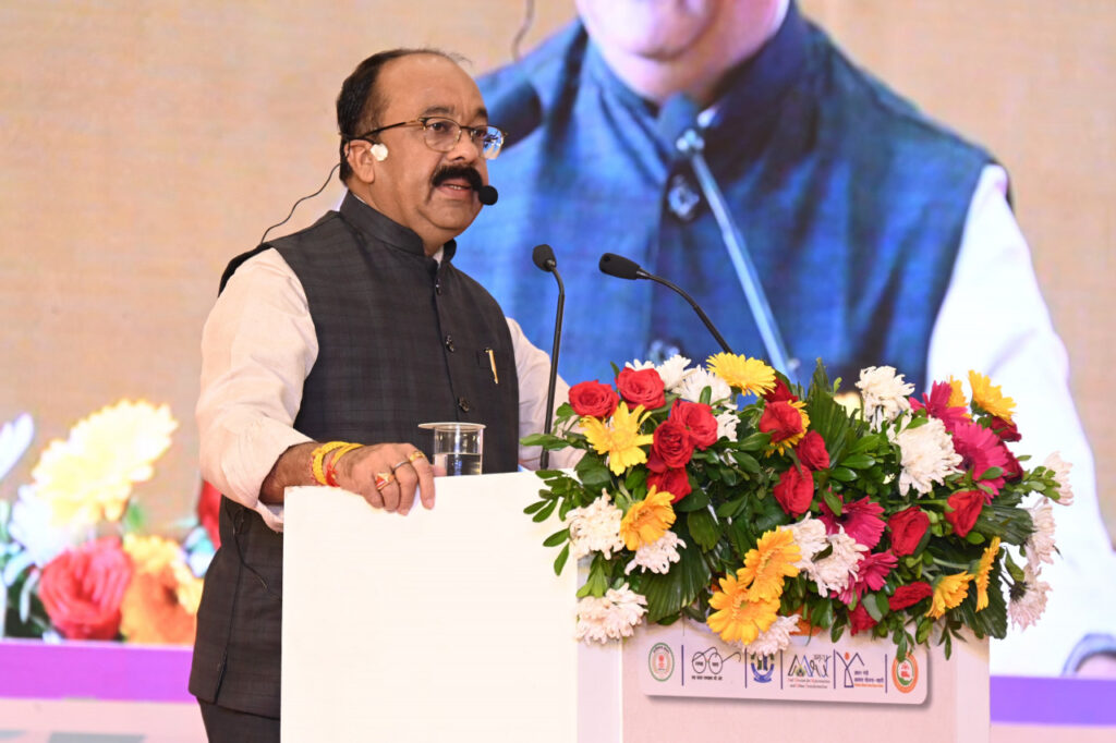 नगर सुराज संगम : उप मुख्यमंत्री श्री अरुण साव ने नगर पालिकाओं और नगर पंचायतों के अध्यक्षों को समझाया स्वच्छ, सुंदर और सुविधापूर्ण शहर का रोडमैप